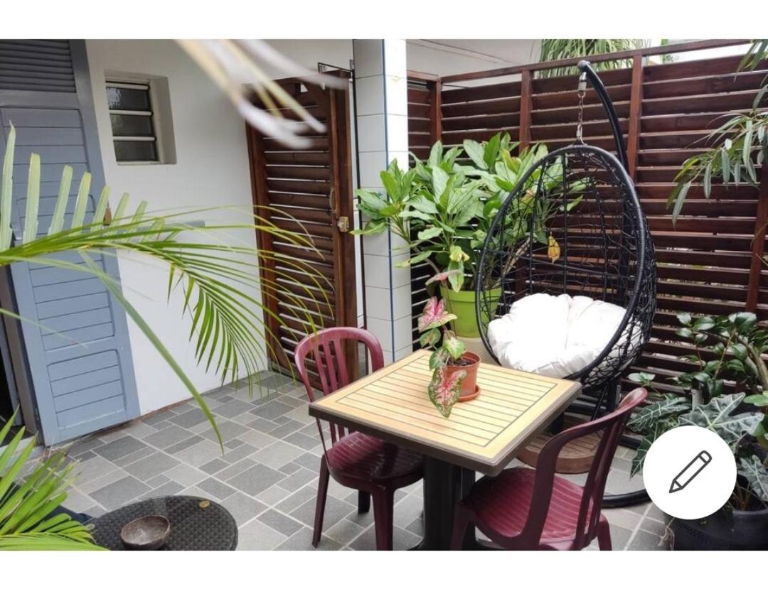 Appartements Et Chambres En Coeur De Ville Saint-Denis - Entree Autonome - Check In 14H30- Exterior foto