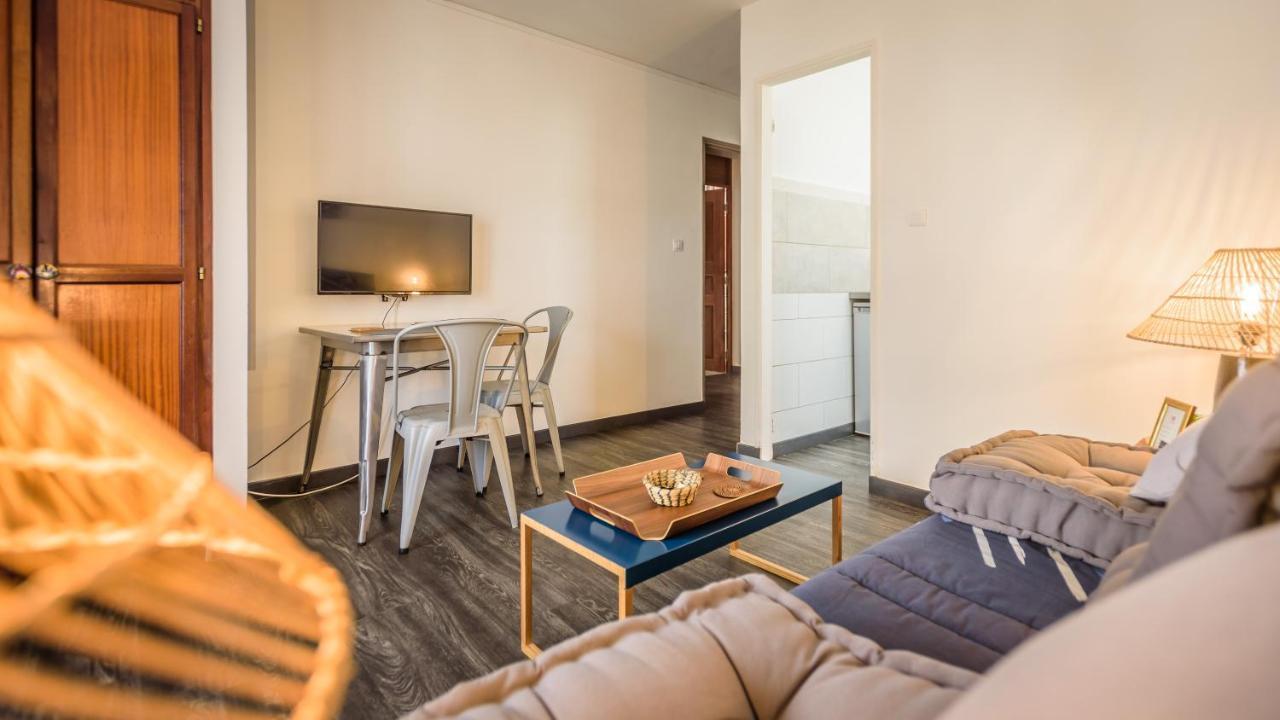 Appartements Et Chambres En Coeur De Ville Saint-Denis - Entree Autonome - Check In 14H30- Exterior foto